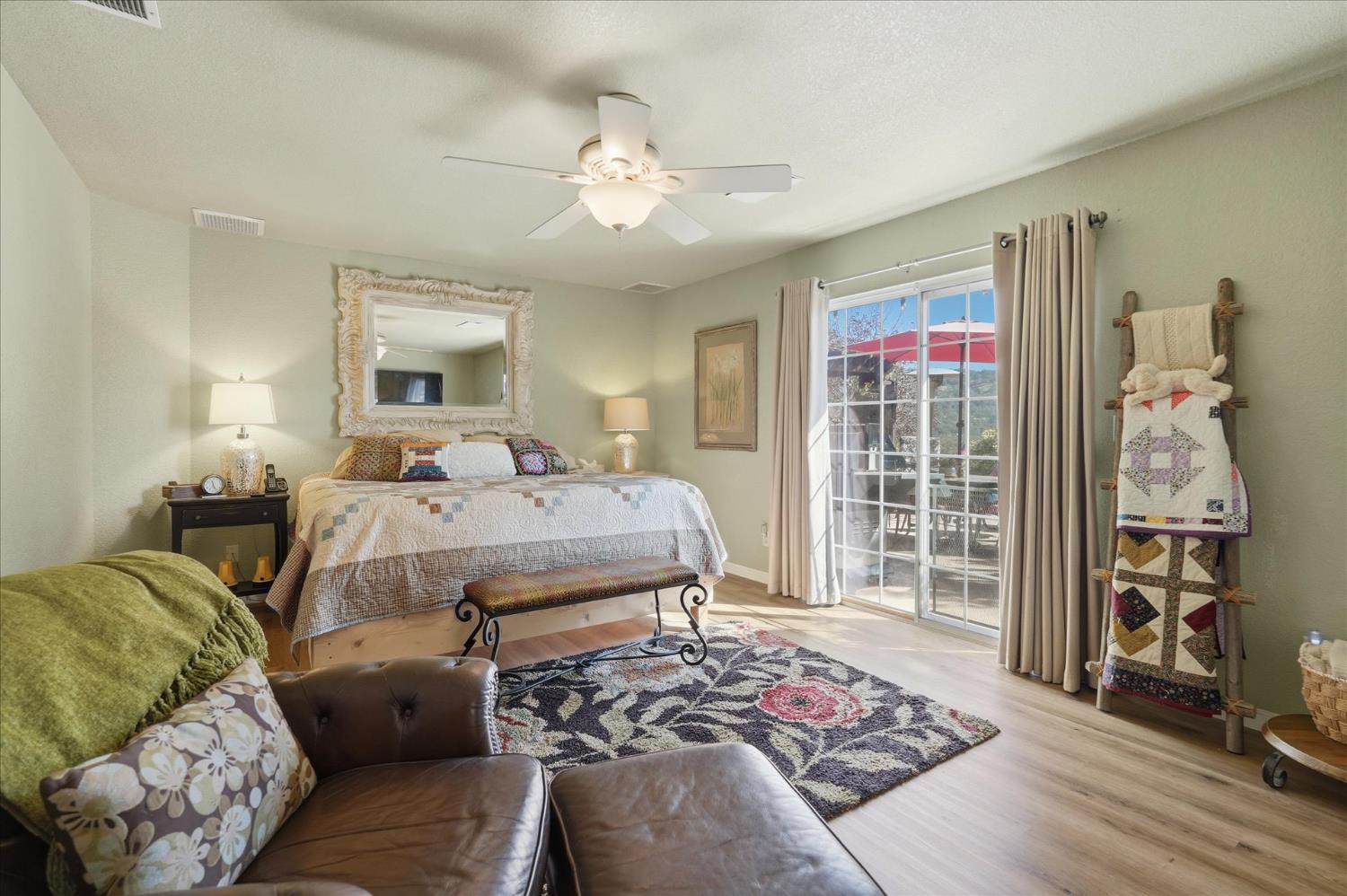 32583 River Knolls Rd, Coarsegold, CA 93614