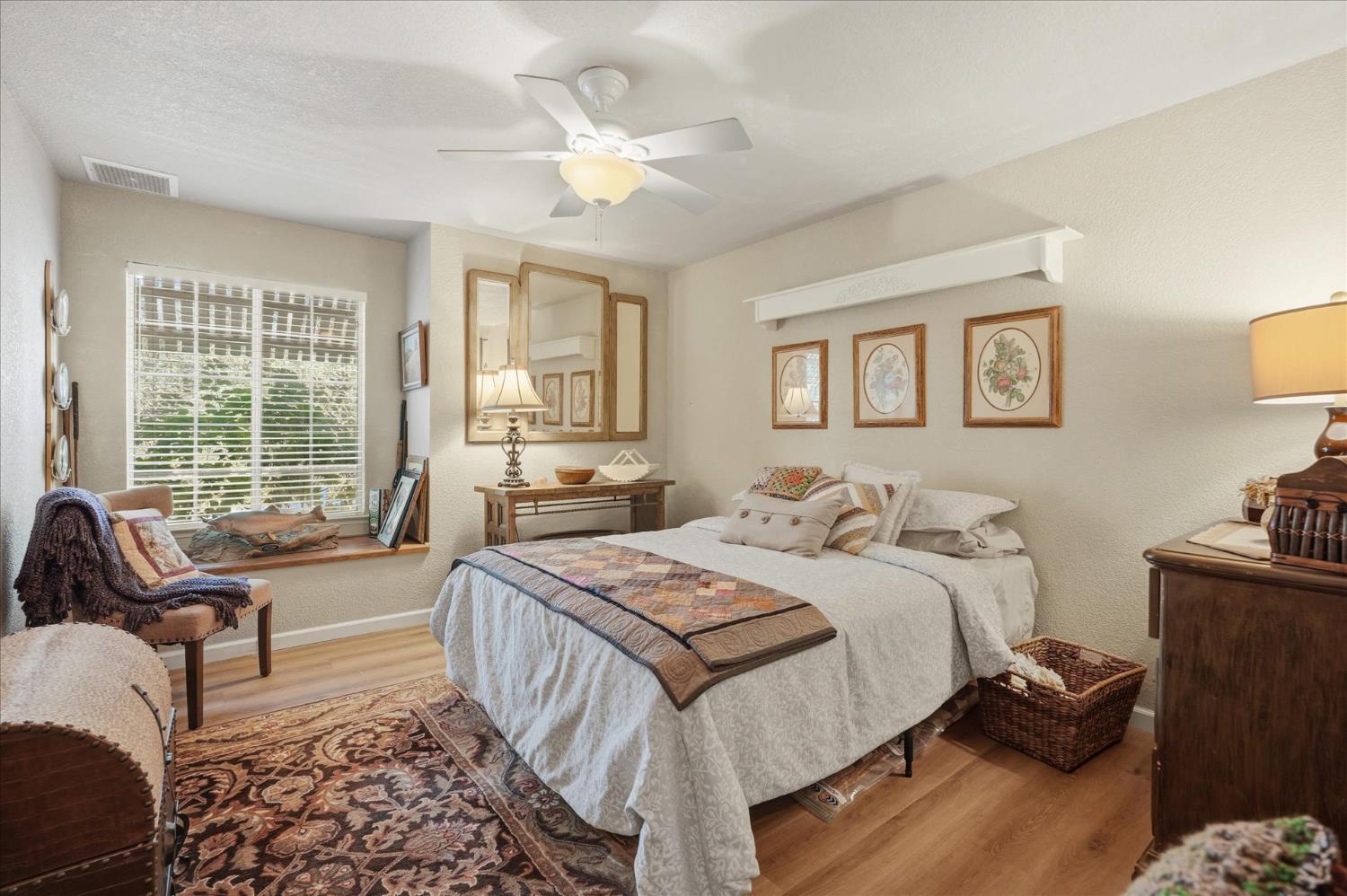 32583 River Knolls Rd, Coarsegold, CA 93614