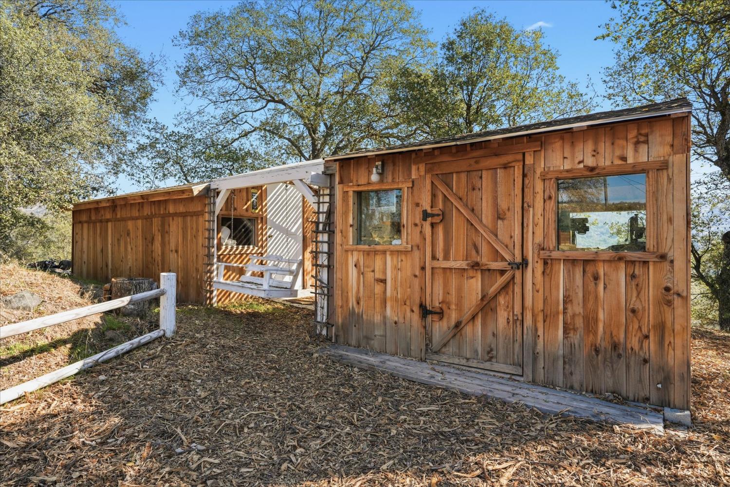 32583 River Knolls Rd, Coarsegold, CA 93614