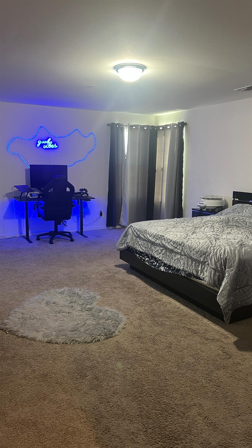 6477 W Santa Ana Ave, Fresno, CA 93723