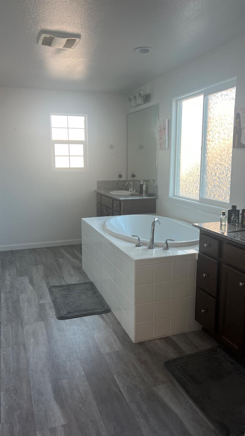 6477 W Santa Ana Ave, Fresno, CA 93723