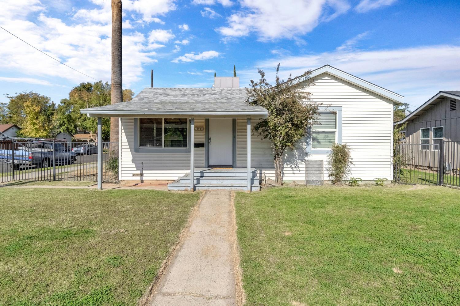 1405 E Cortland Ave, Fresno, CA 93704