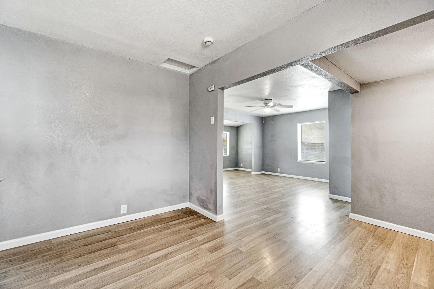 1405 E Cortland Ave, Fresno, CA 93704