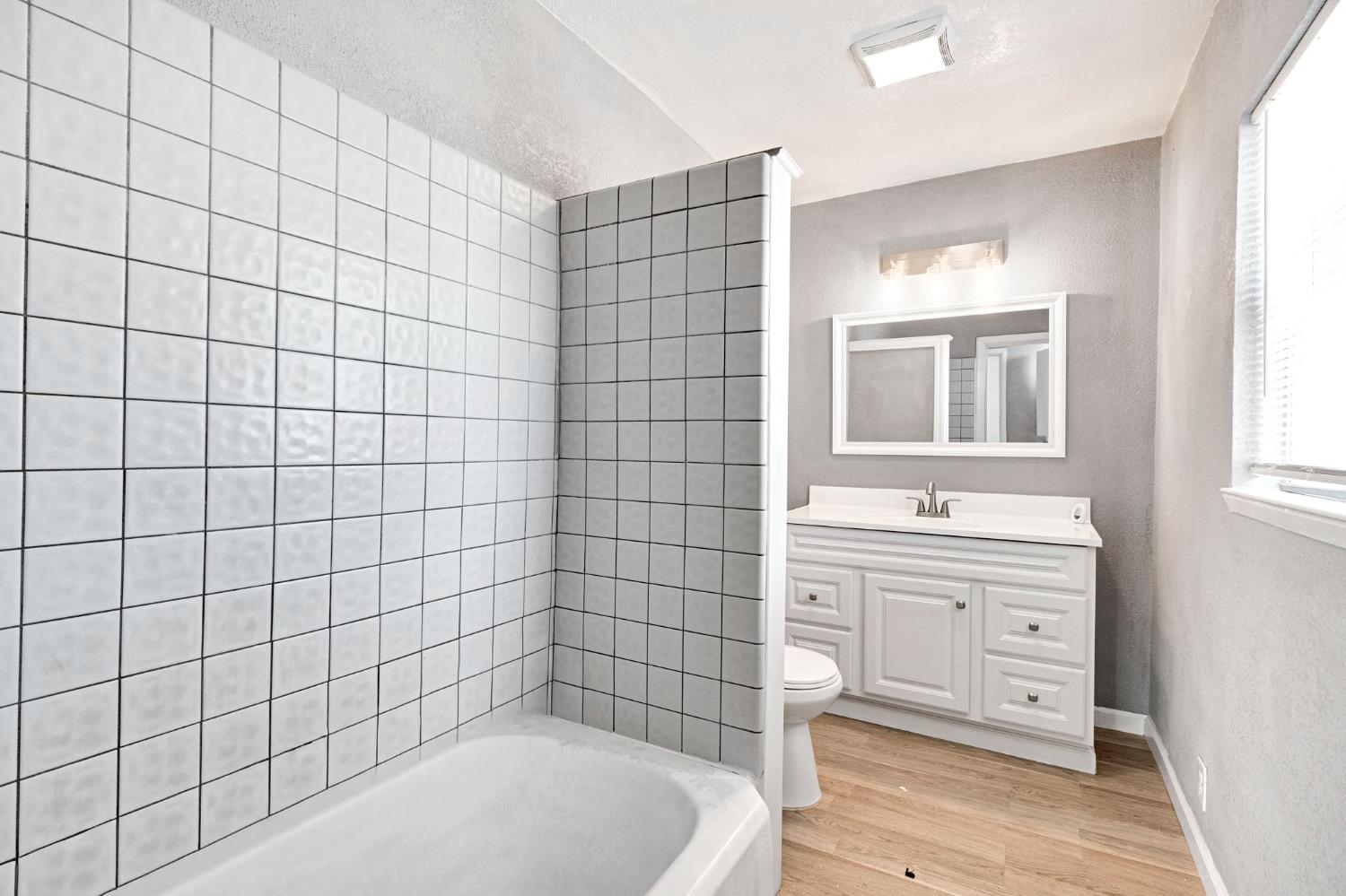 1405 E Cortland Ave, Fresno, CA 93704