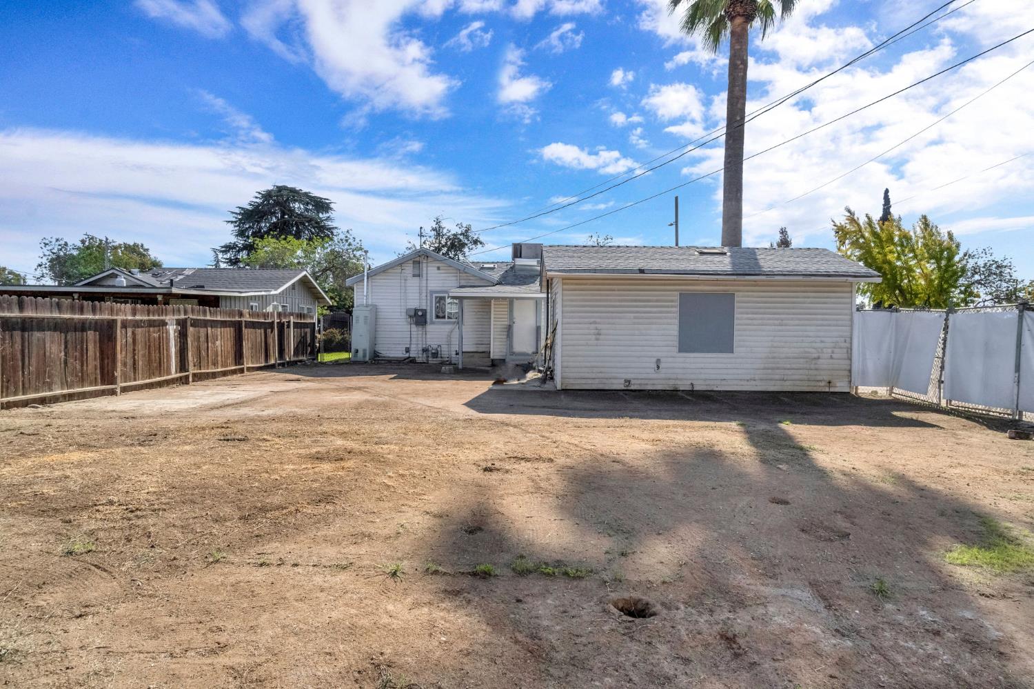1405 E Cortland Ave, Fresno, CA 93704