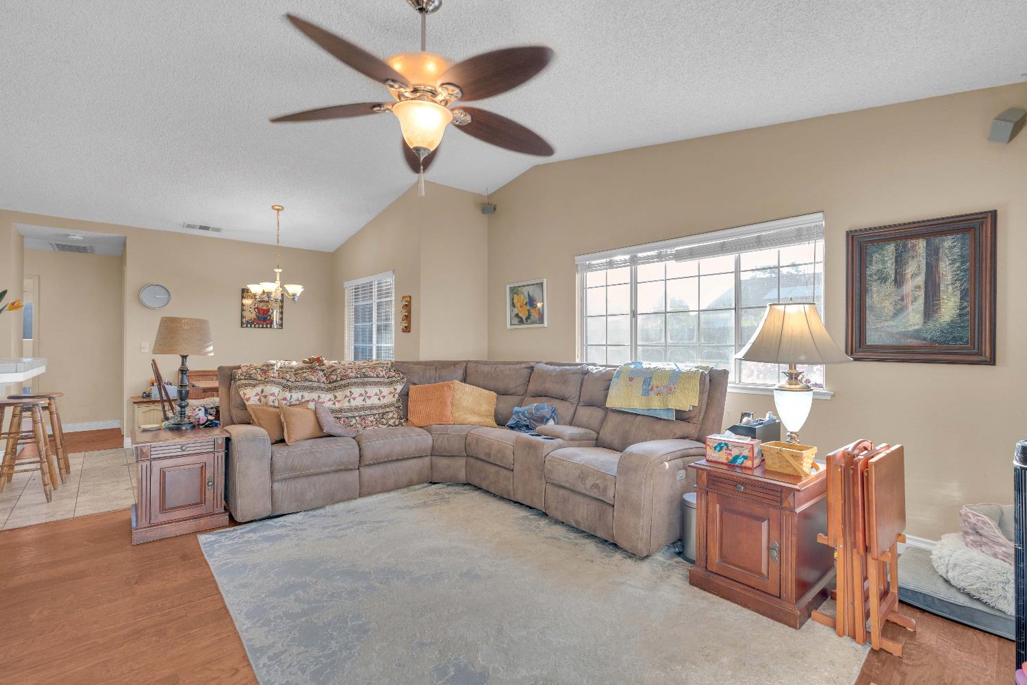 6107 N Tamera Ave, Fresno, CA 93711