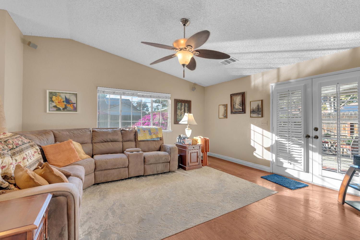 6107 N Tamera Ave, Fresno, CA 93711