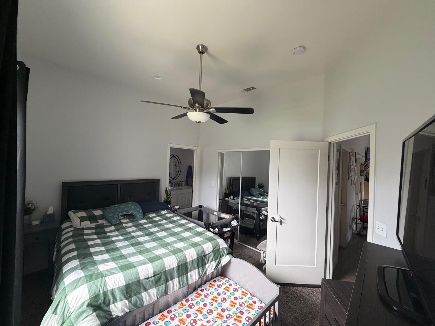 1044 K St, Reedley, CA 93654