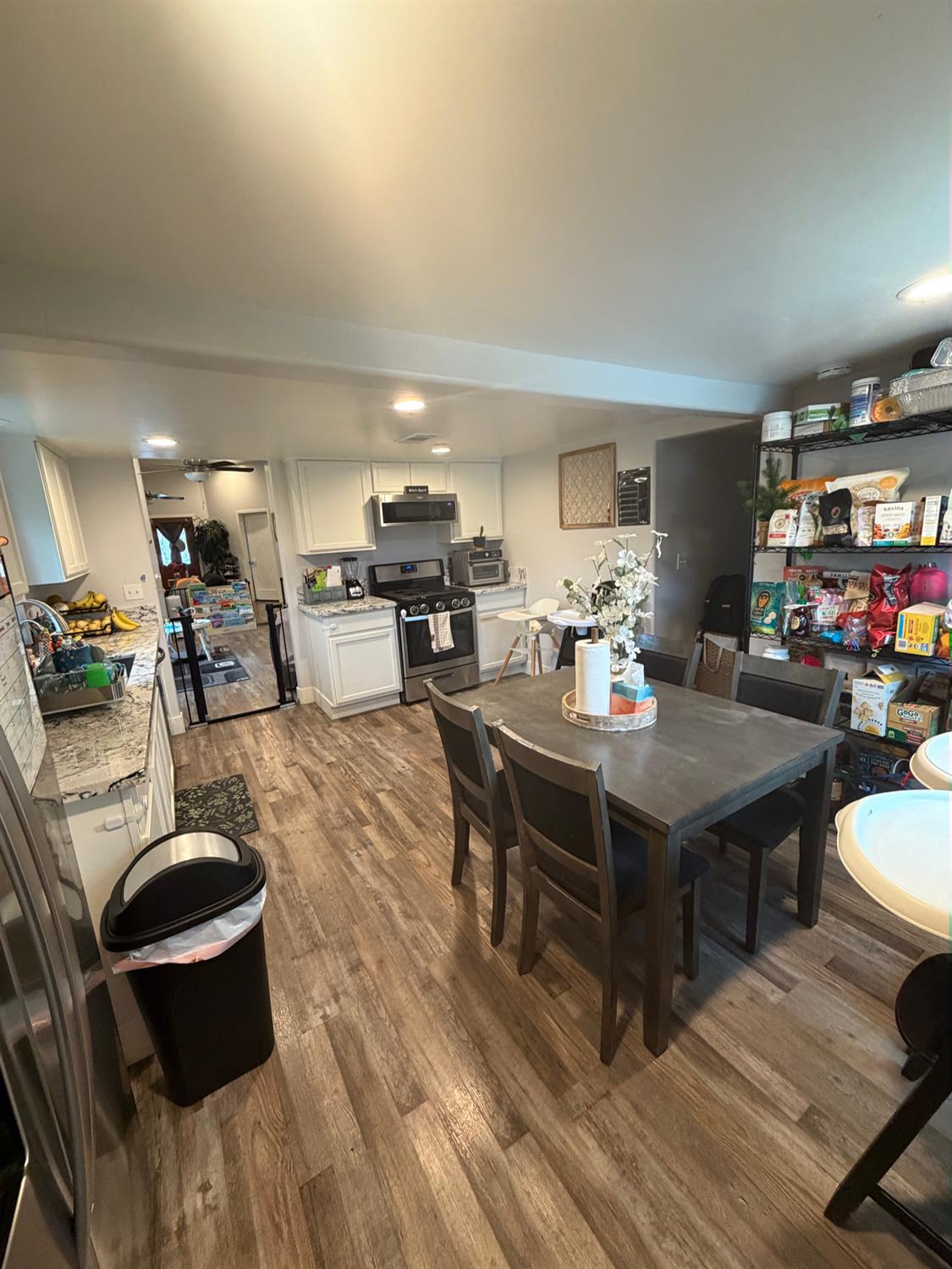 1044 K St, Reedley, CA 93654