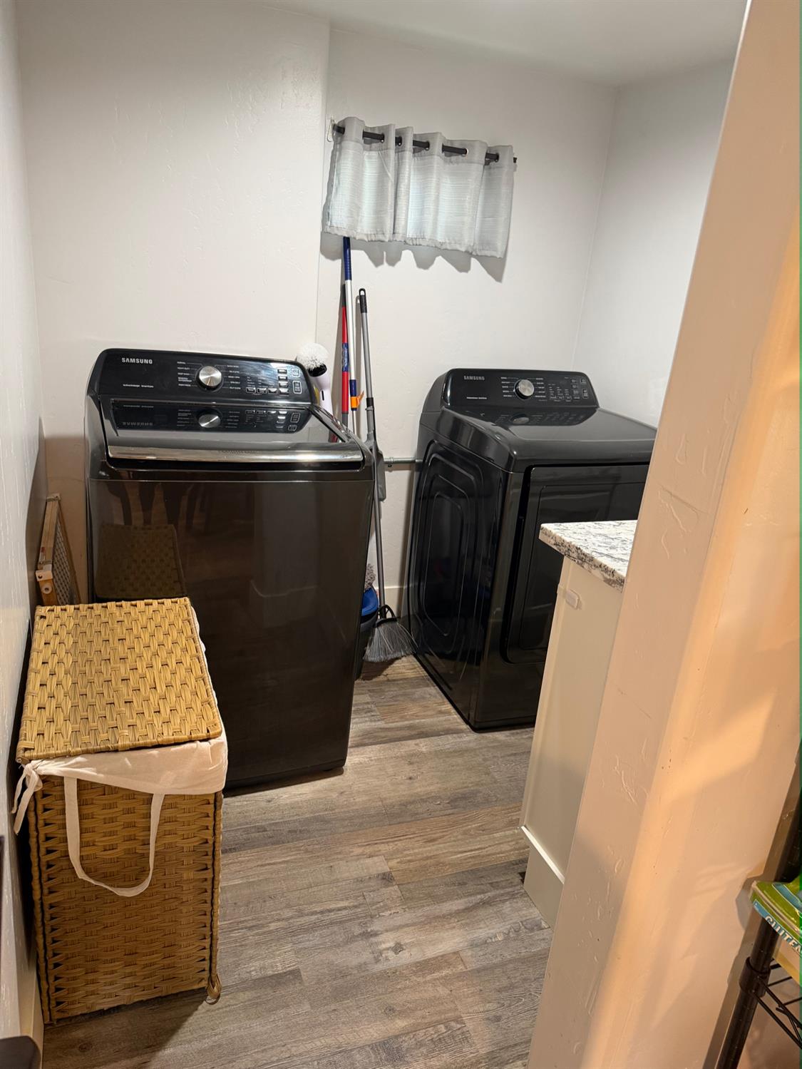 1044 K St, Reedley, CA 93654