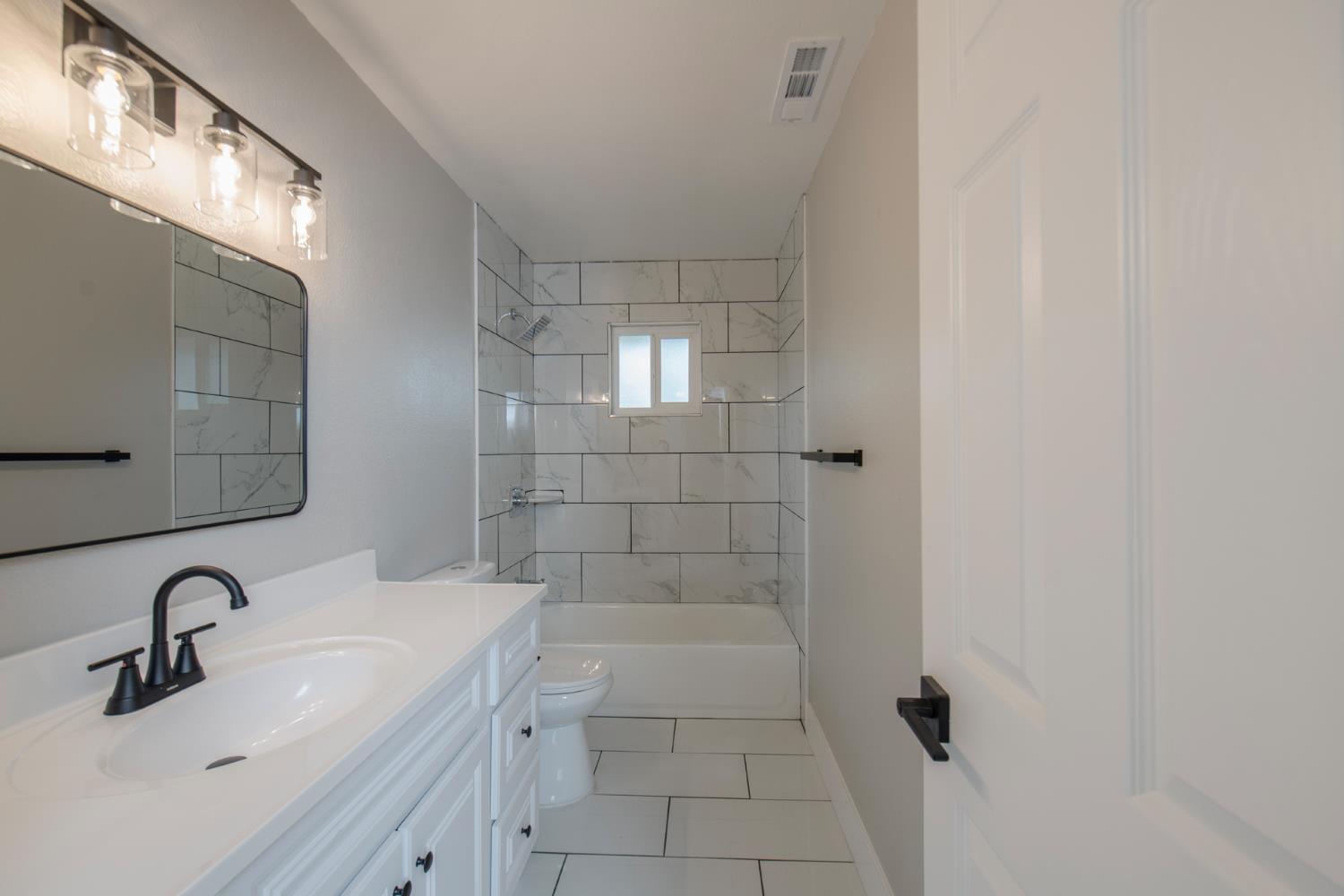 35720 Avenue 13 1/4, Madera, CA 93636