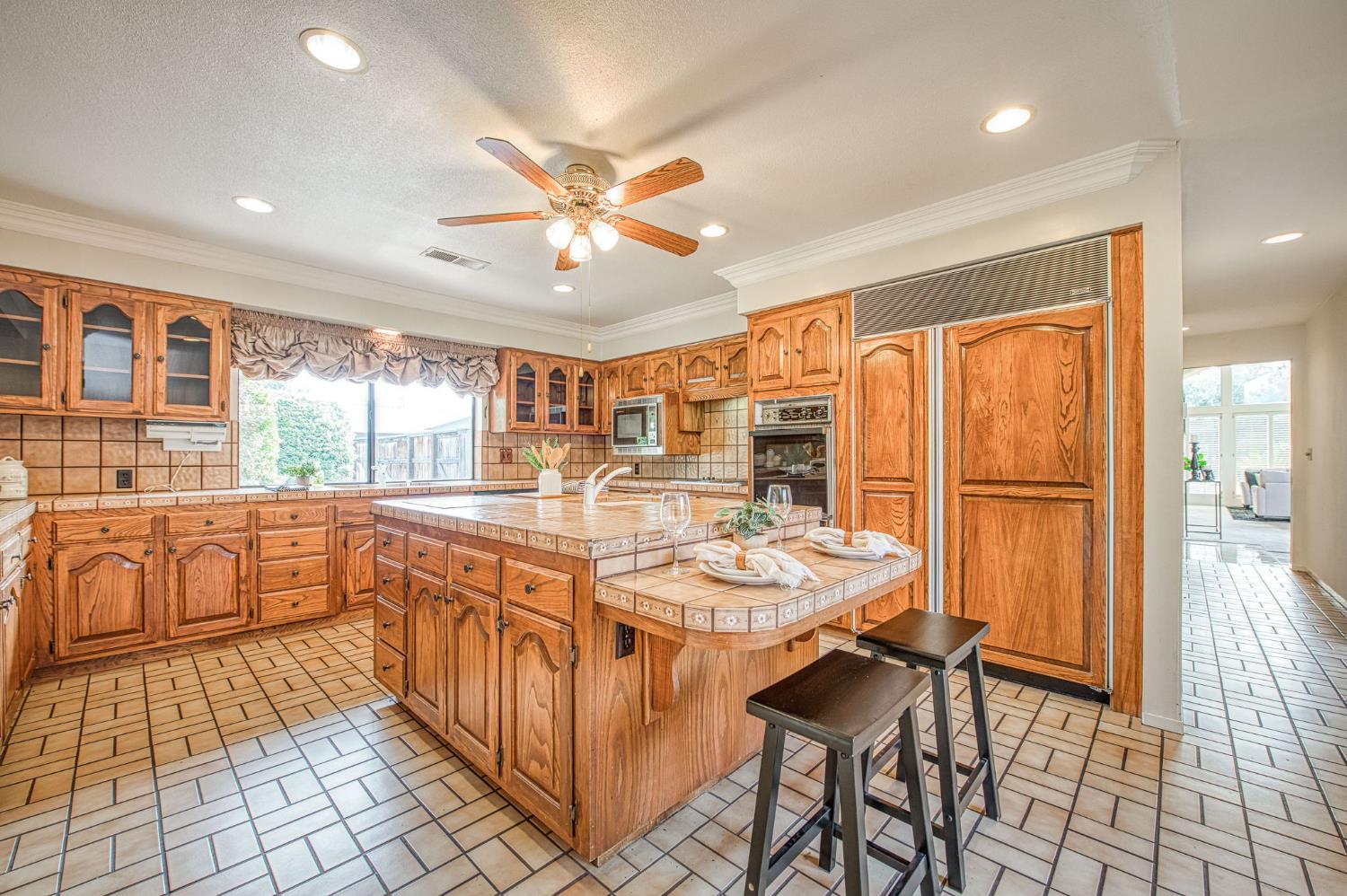 5453 E Butler Ave, Fresno, CA 93727