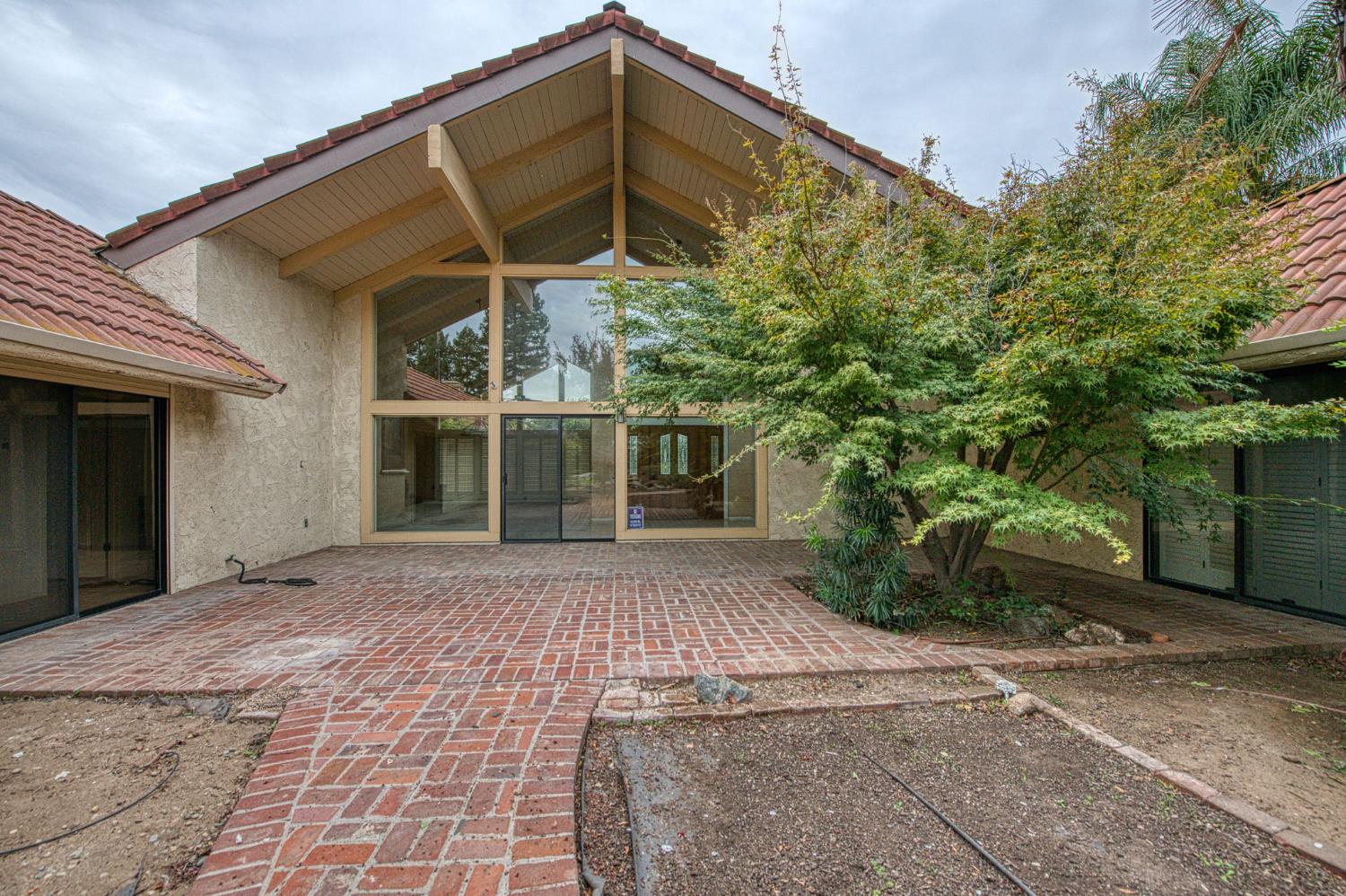 5453 E Butler Ave, Fresno, CA 93727