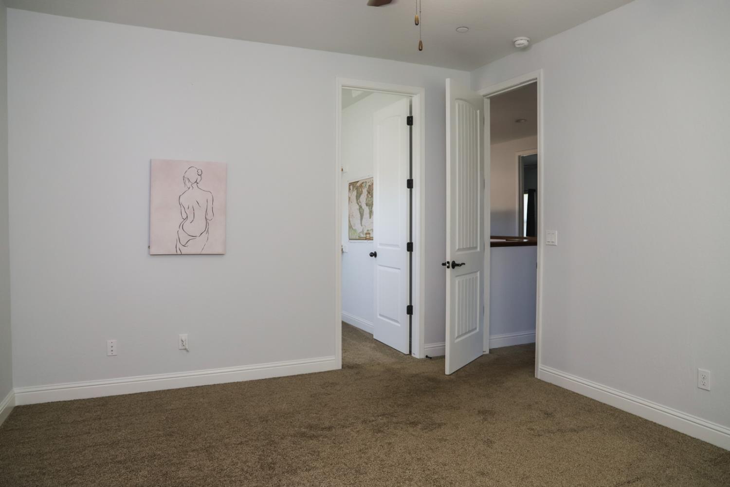 4249 N Waterside Dr, Clovis, CA 93619