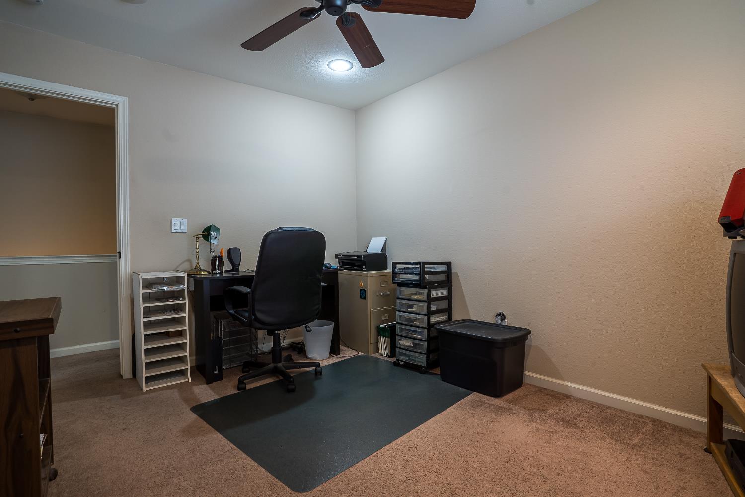 233 N College Ave, Fresno, CA 93701