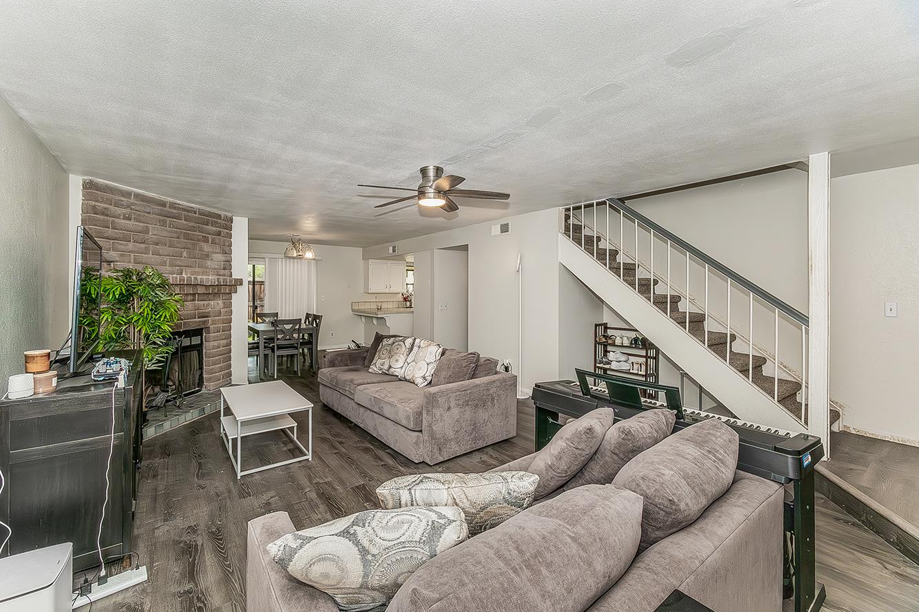 4727 E Alamos Ave #106A, Fresno, CA 93726