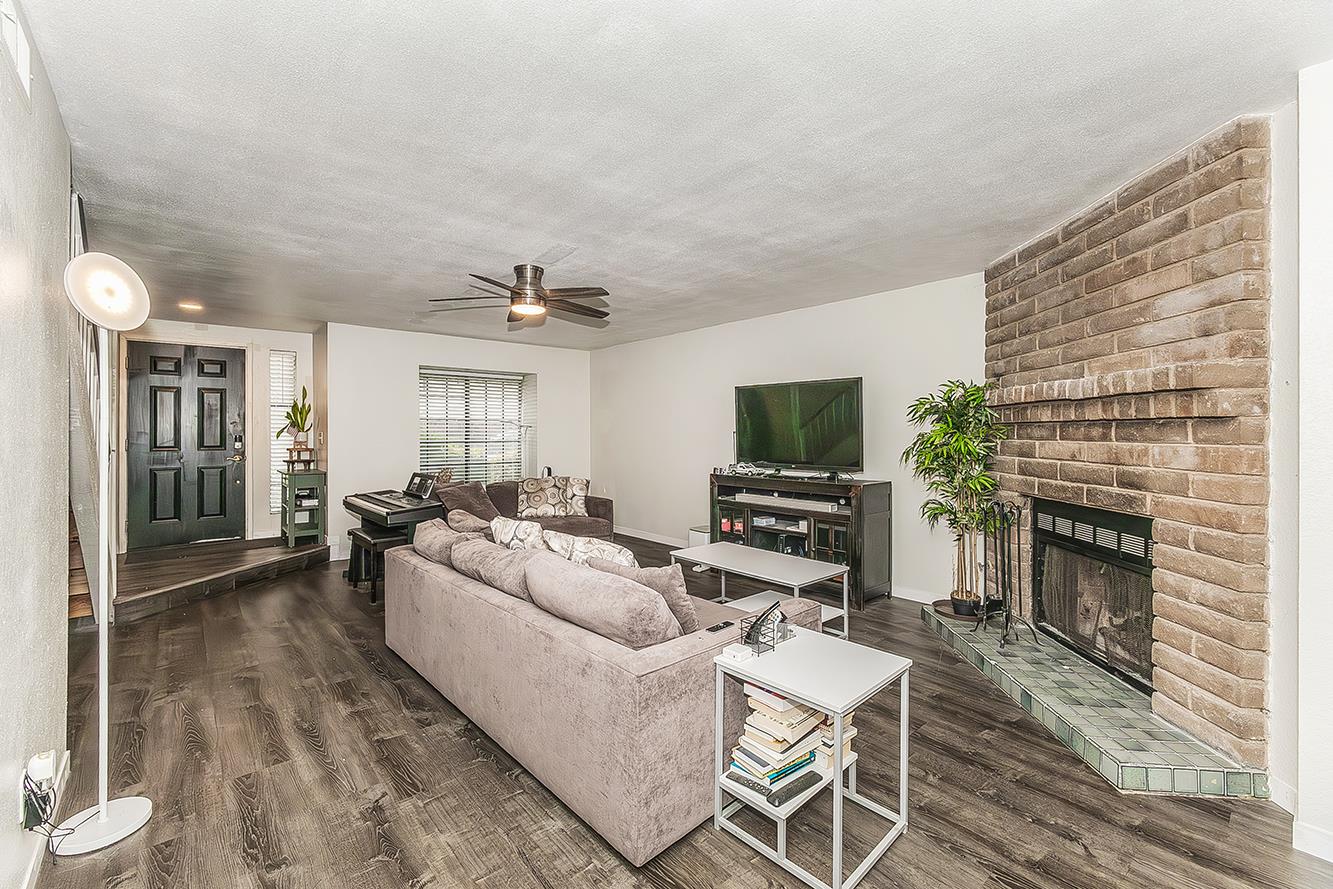 4727 E Alamos Ave #106A, Fresno, CA 93726