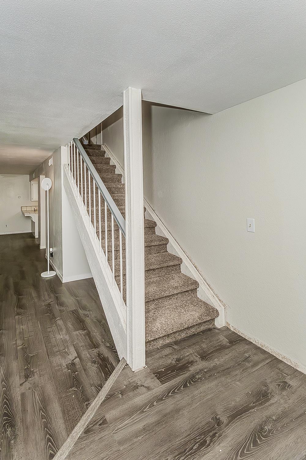 4727 E Alamos Ave #106A, Fresno, CA 93726