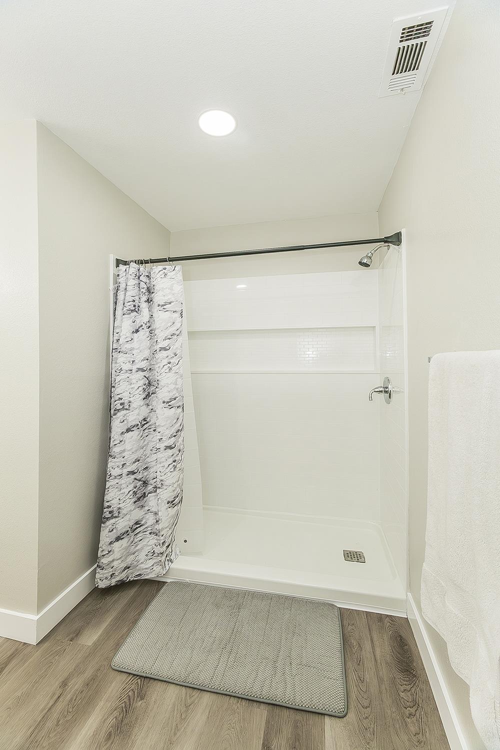 4727 E Alamos Ave #106A, Fresno, CA 93726