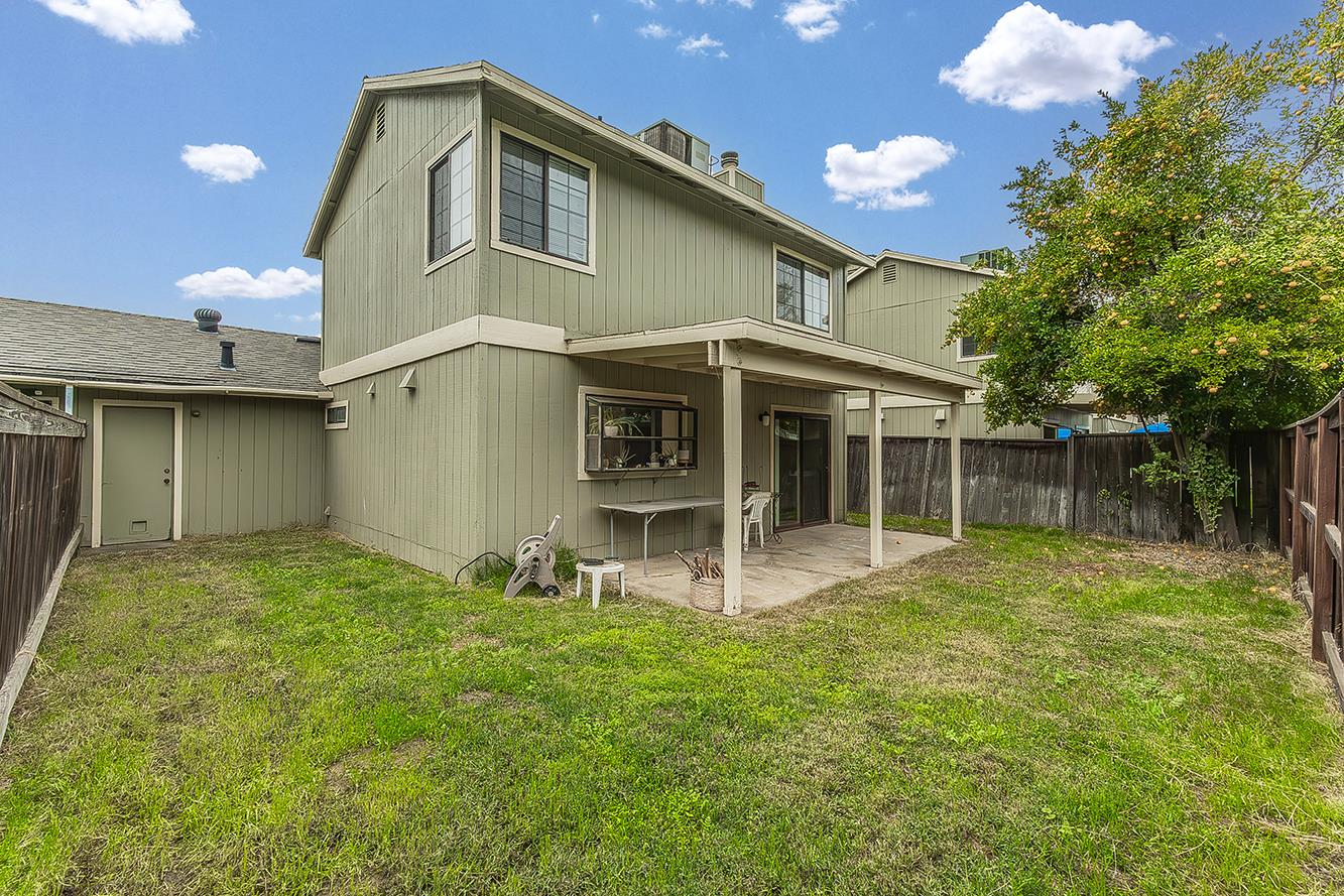 4727 E Alamos Ave #106A, Fresno, CA 93726