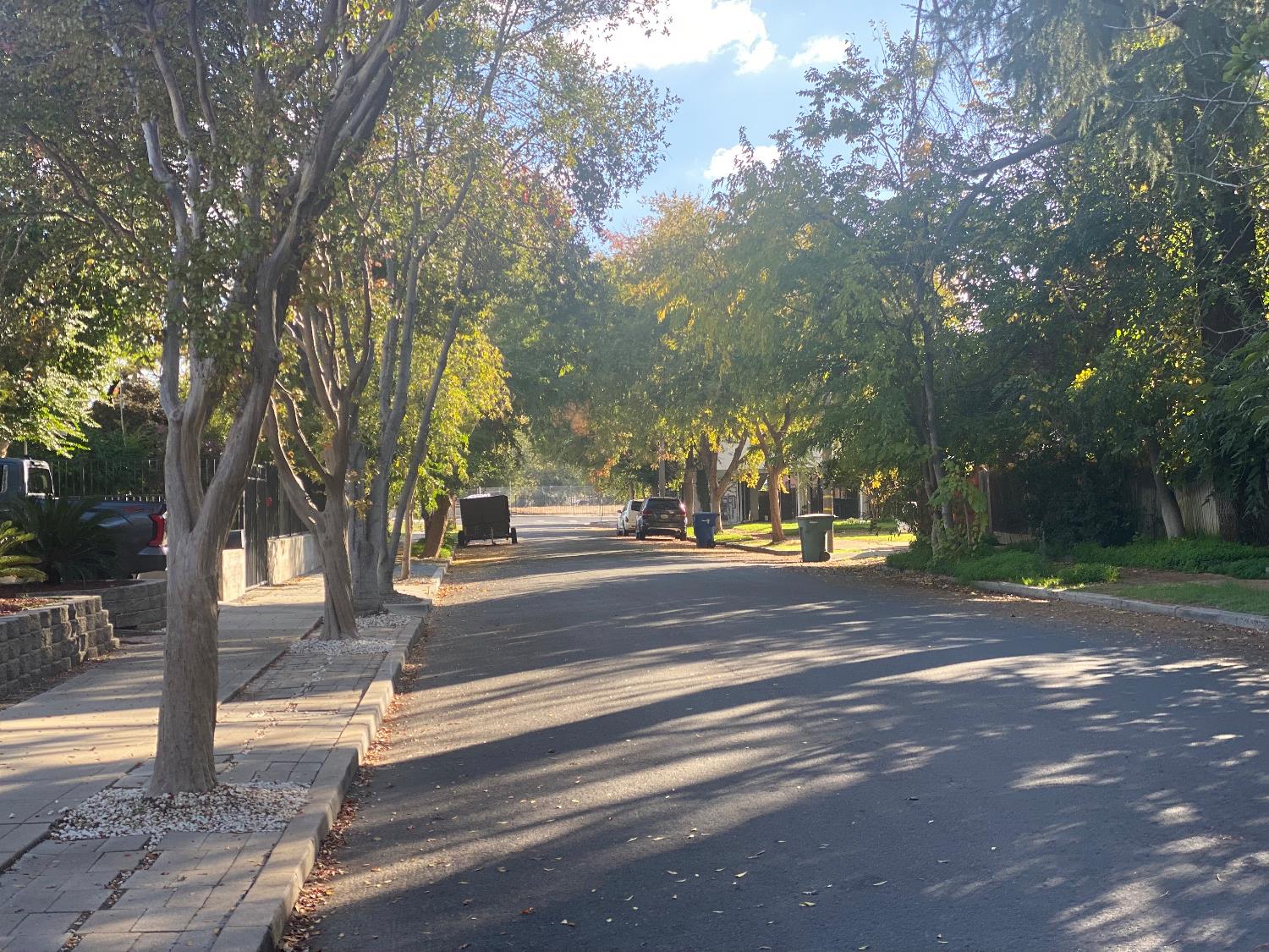 550 N Yosemite Ave, Fresno, CA 93728