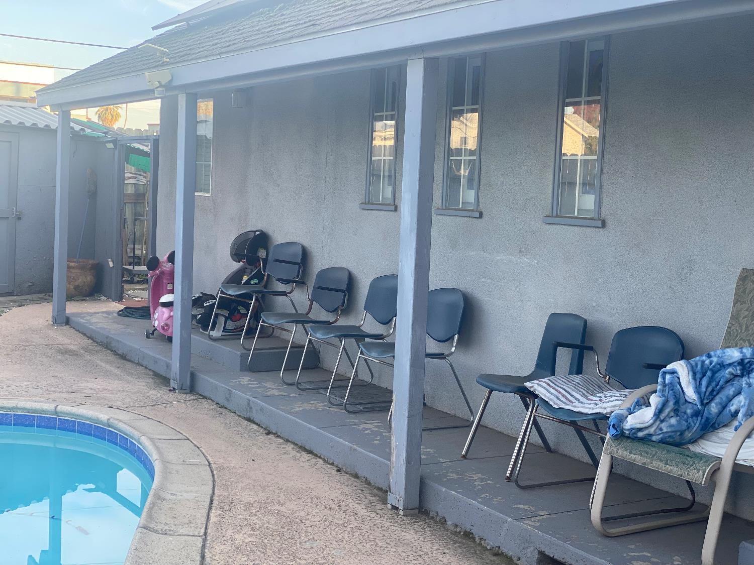 550 N Yosemite Ave, Fresno, CA 93728