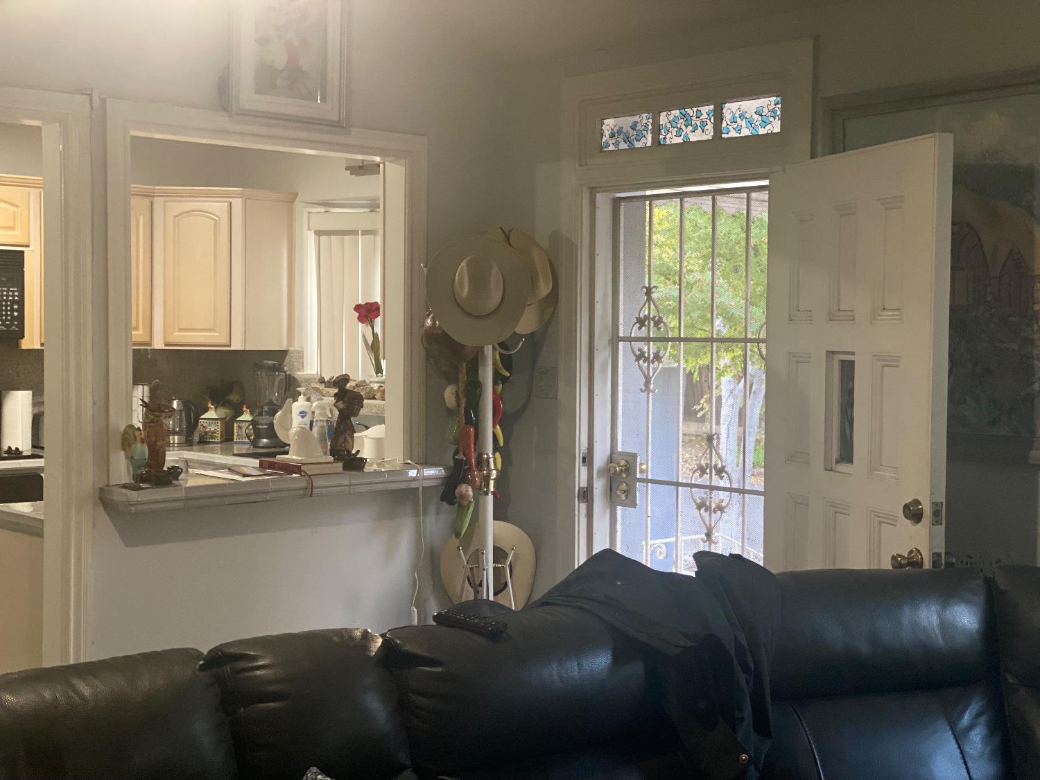 550 N Yosemite Ave, Fresno, CA 93728