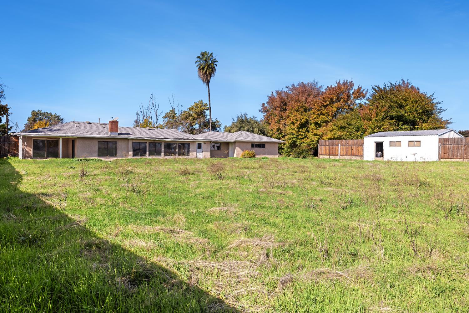 4666 N Zediker Ave, Sanger, CA 93657