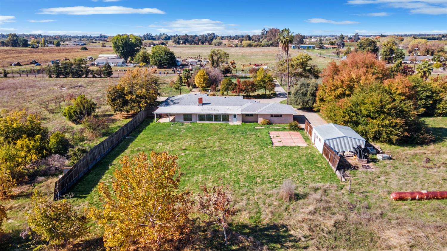 4666 N Zediker Ave, Sanger, CA 93657