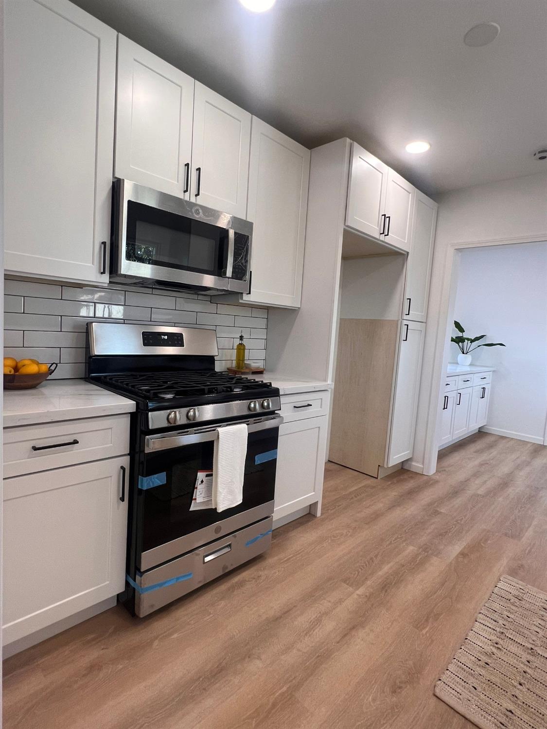 907 S 7Th St, Fresno, CA 93702