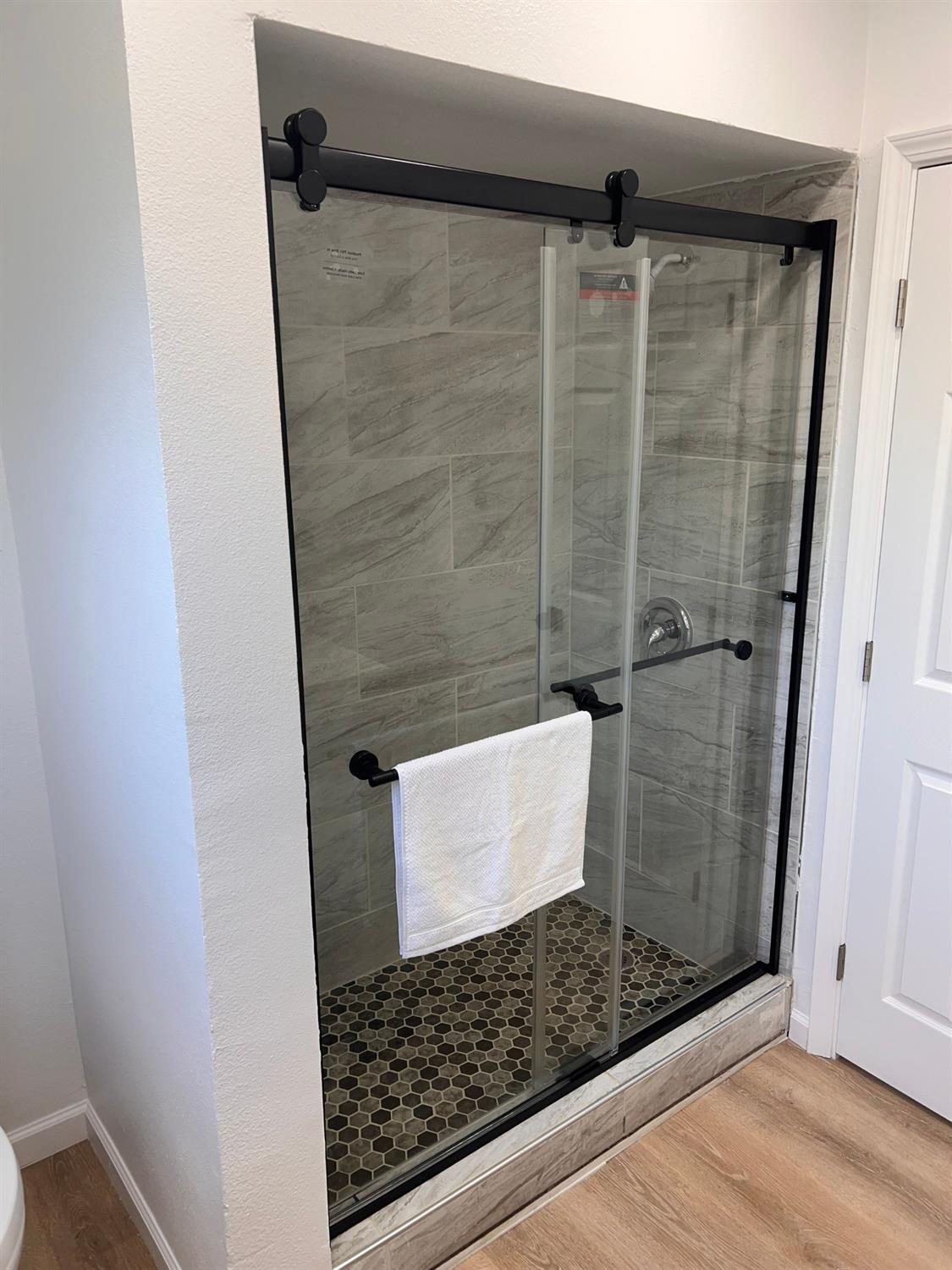 907 S 7Th St, Fresno, CA 93702