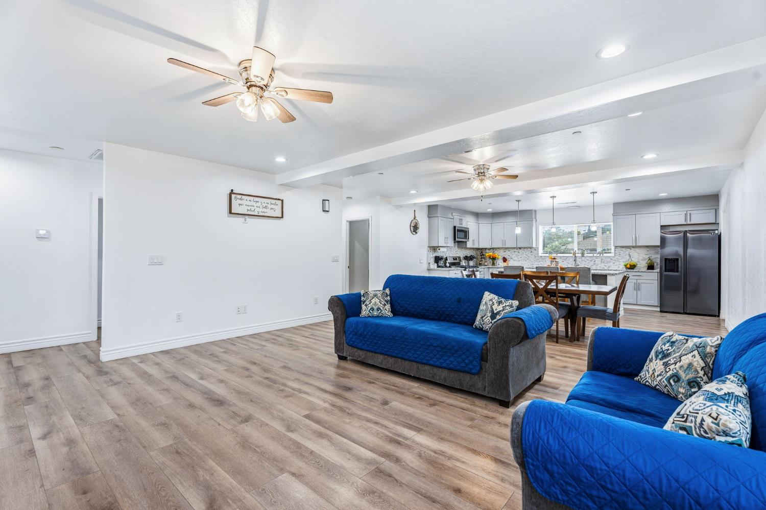 325 W Lorena Ave, Fresno, CA 93706