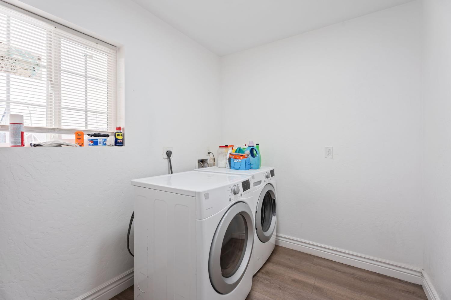 325 W Lorena Ave, Fresno, CA 93706