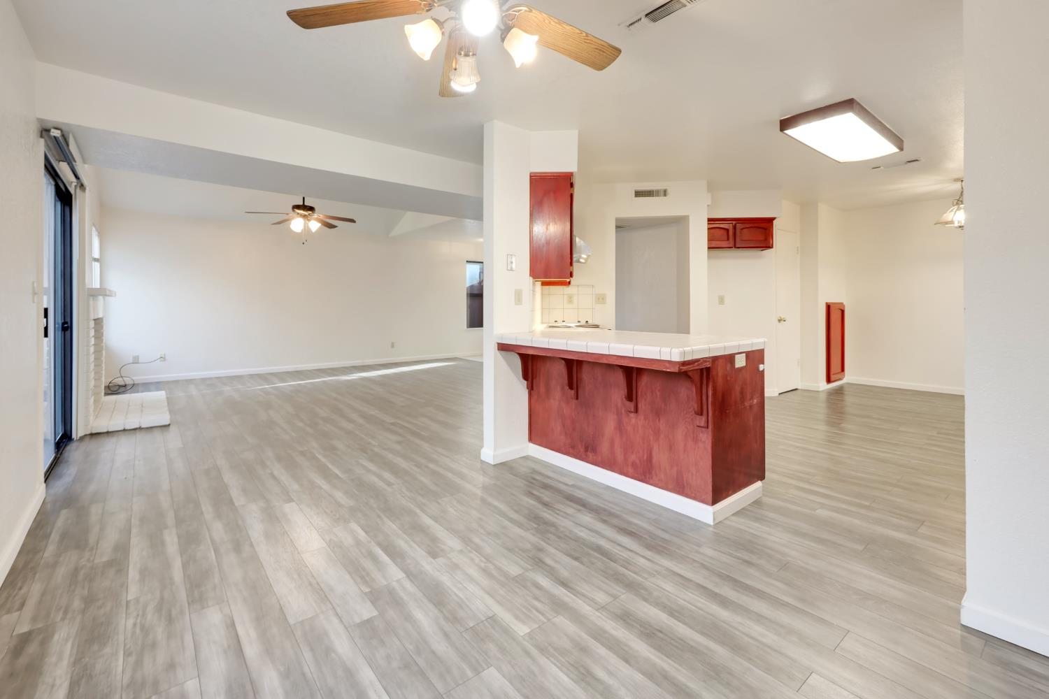 503 E Alluvial Ave #102, Fresno, CA 93720