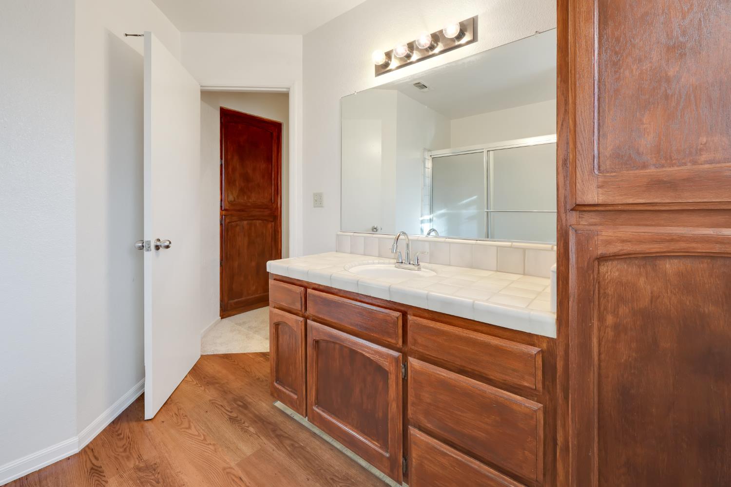 503 E Alluvial Ave #102, Fresno, CA 93720