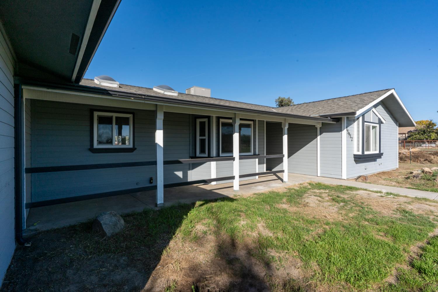 15912 Idaho Ave, Lemoore, CA 93245