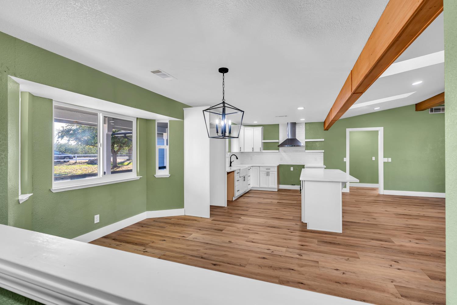 15912 Idaho Ave, Lemoore, CA 93245