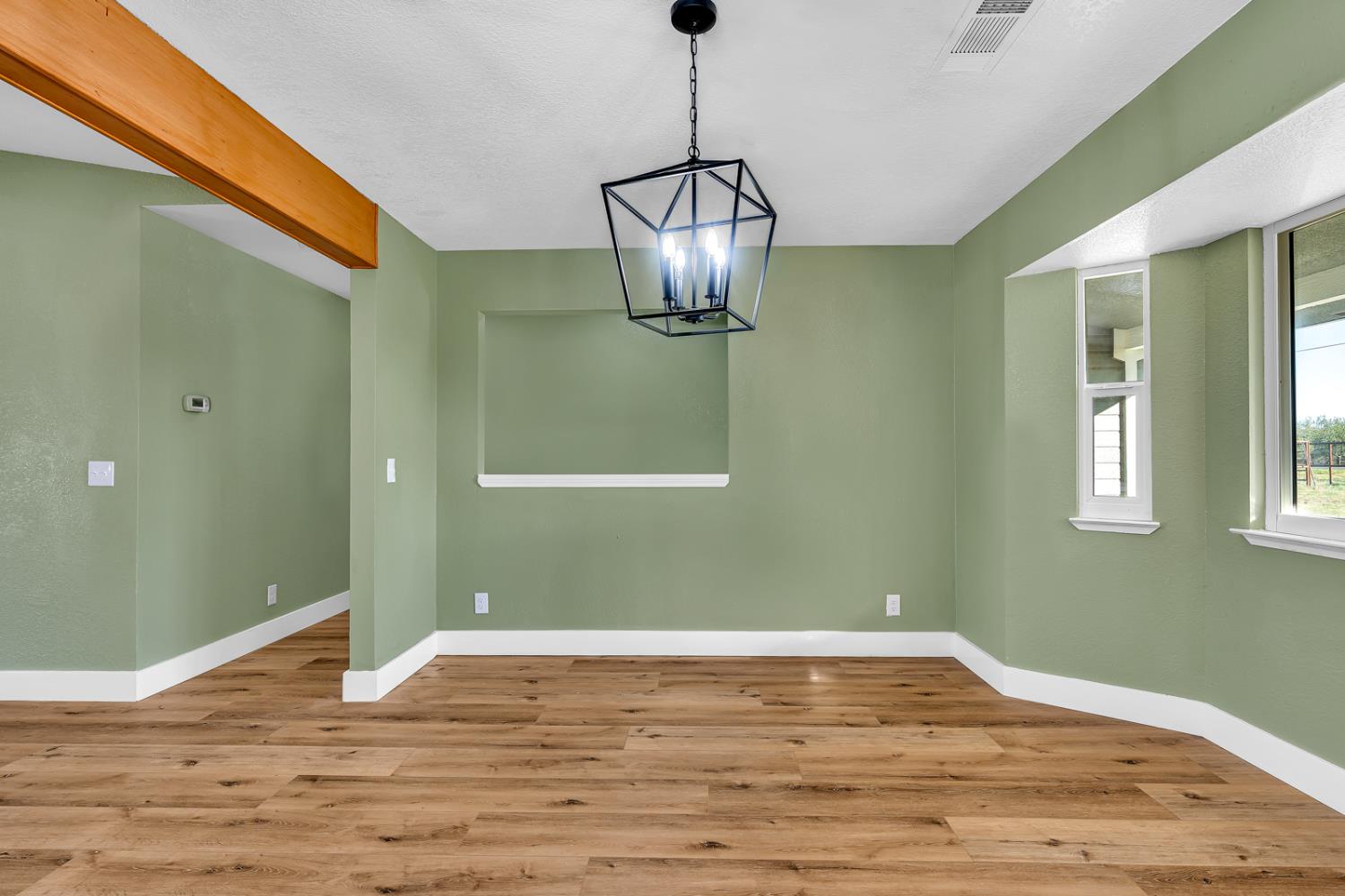 15912 Idaho Ave, Lemoore, CA 93245