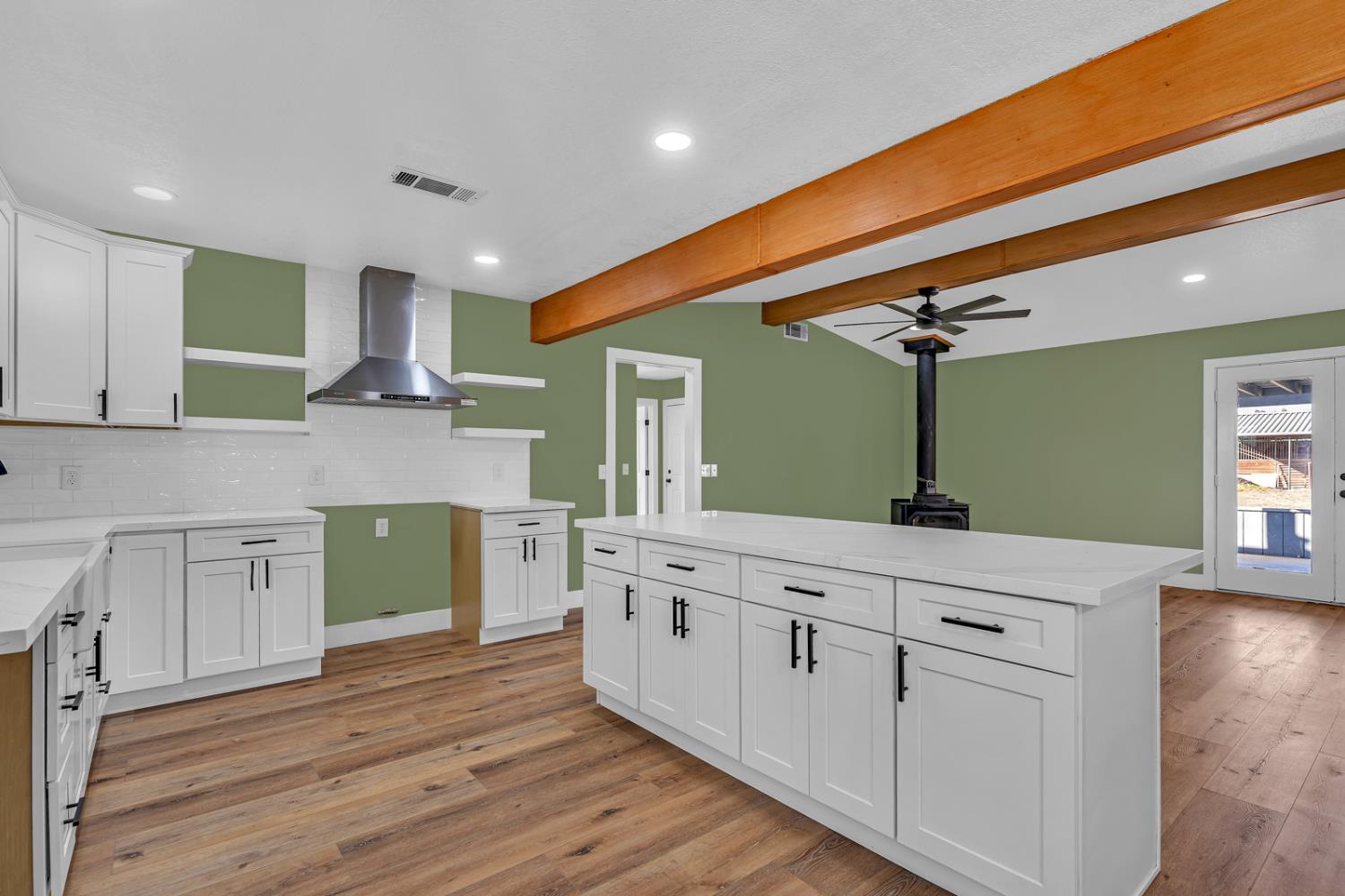 15912 Idaho Ave, Lemoore, CA 93245