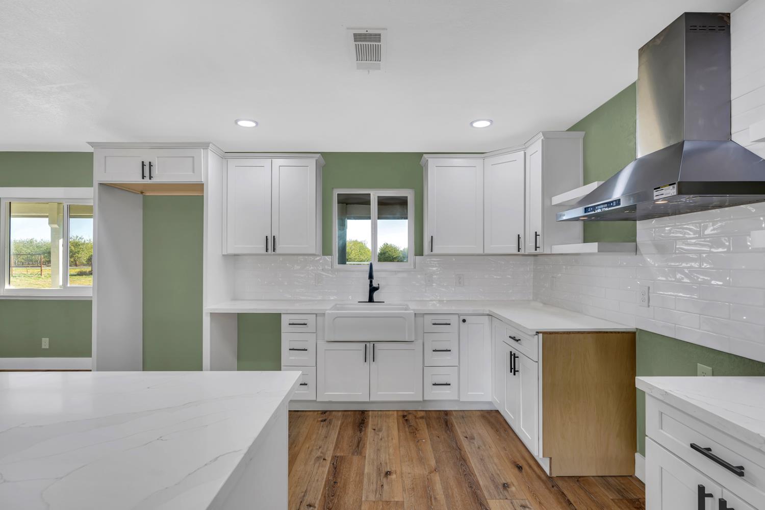 15912 Idaho Ave, Lemoore, CA 93245