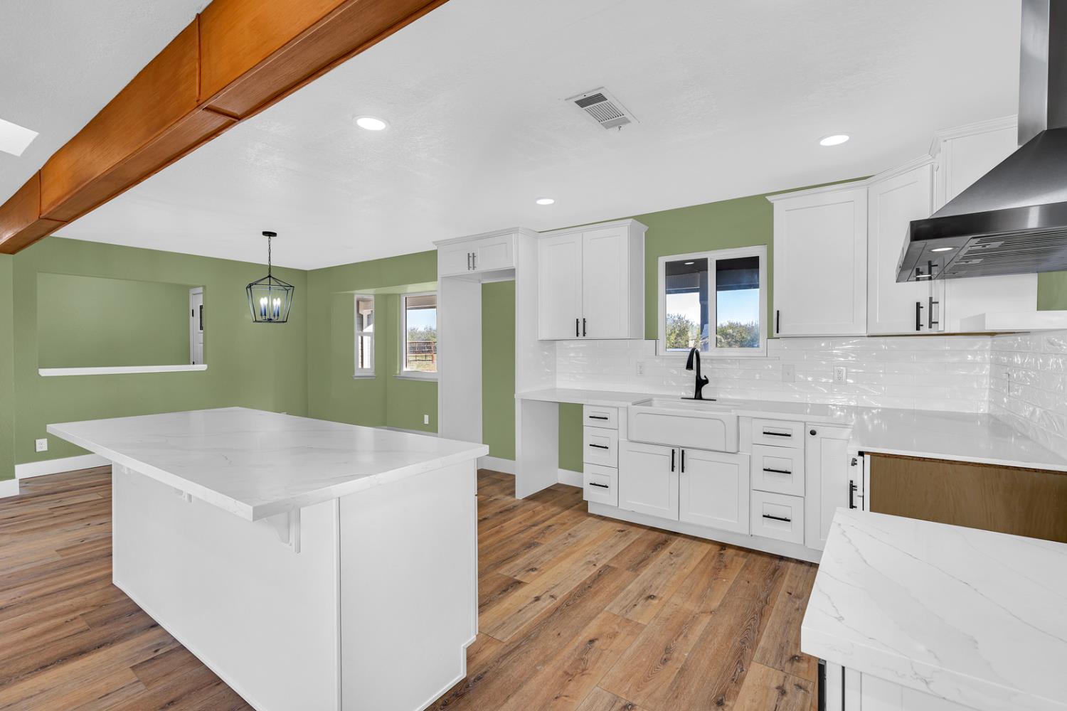 15912 Idaho Ave, Lemoore, CA 93245