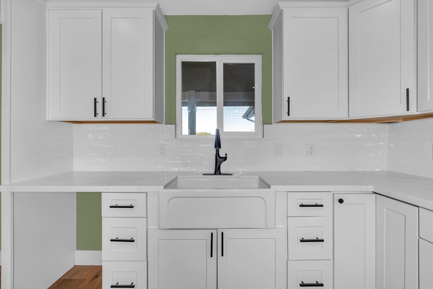 15912 Idaho Ave, Lemoore, CA 93245