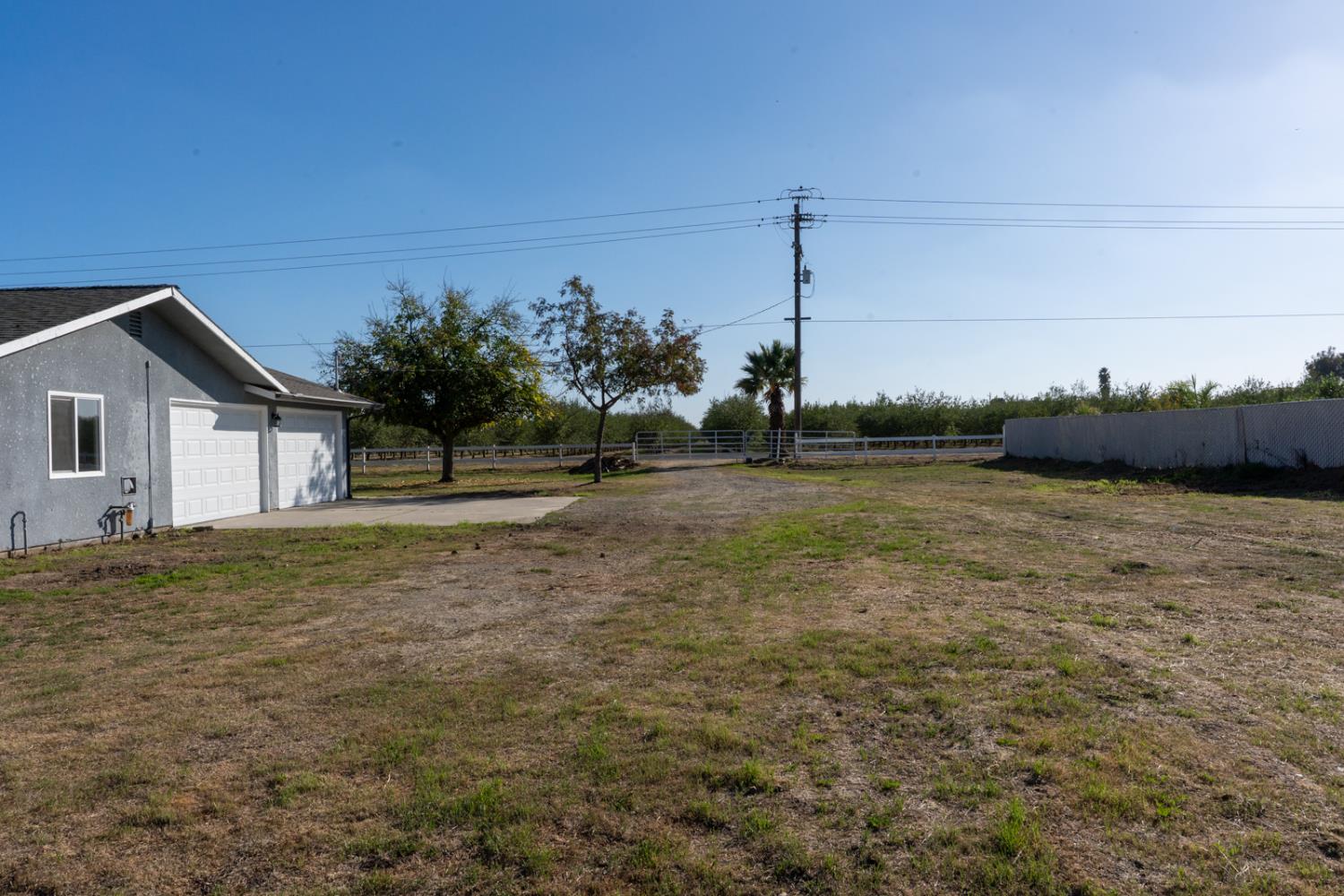 15912 Idaho Ave, Lemoore, CA 93245