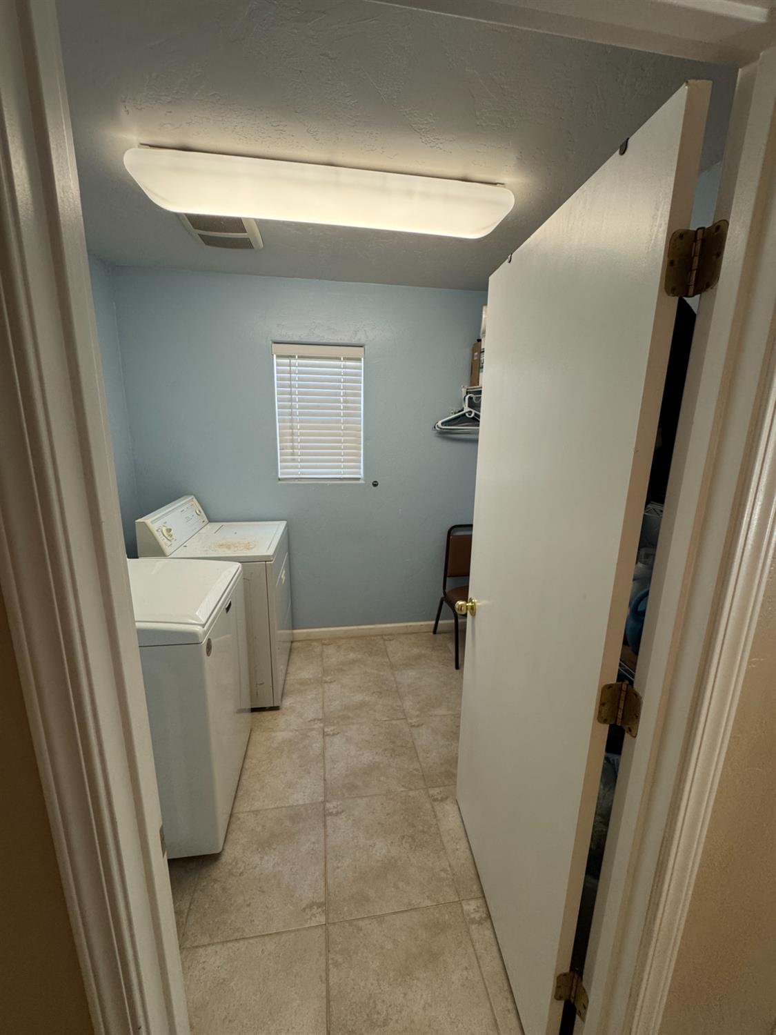 6349 E Braly Ave, Fresno, CA 93727