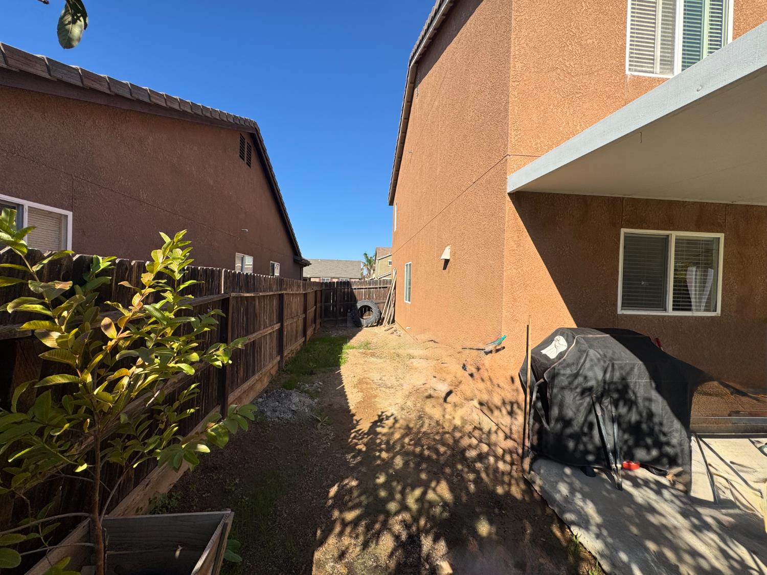 6349 E Braly Ave, Fresno, CA 93727