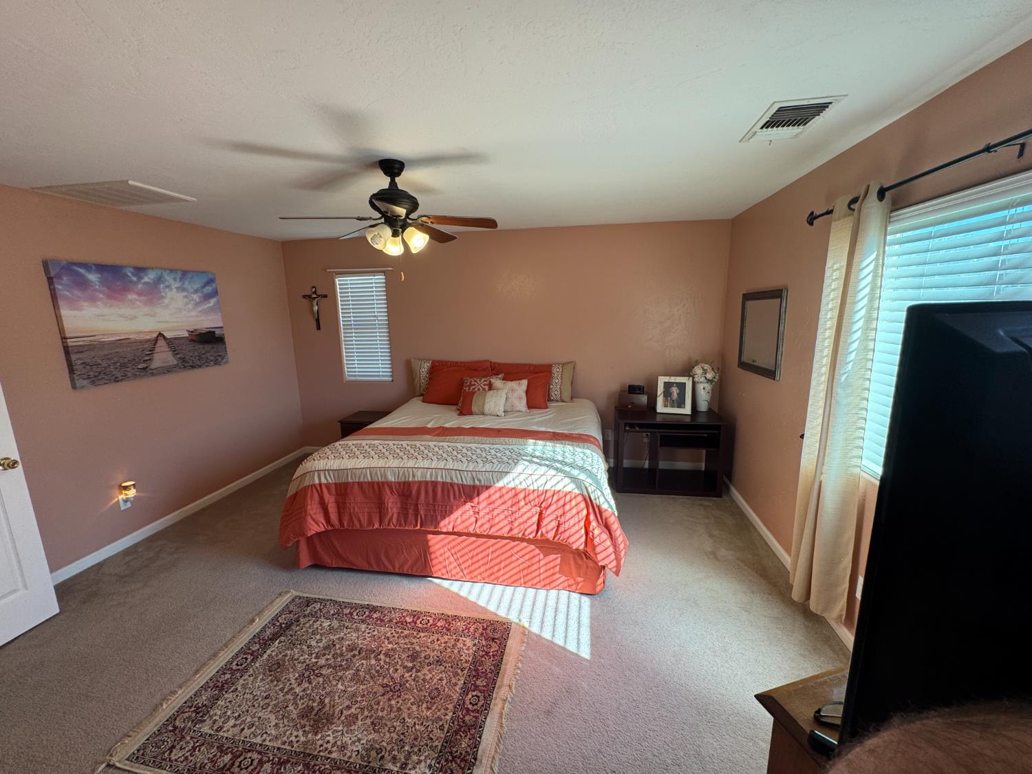 6349 E Braly Ave, Fresno, CA 93727