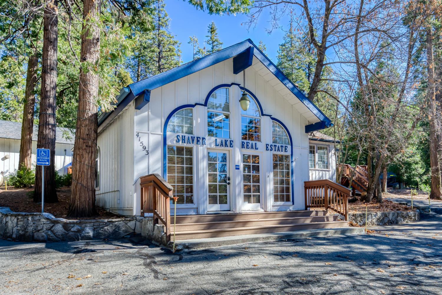 41593 Tollhouse Rd, Shaver Lake, CA 93664