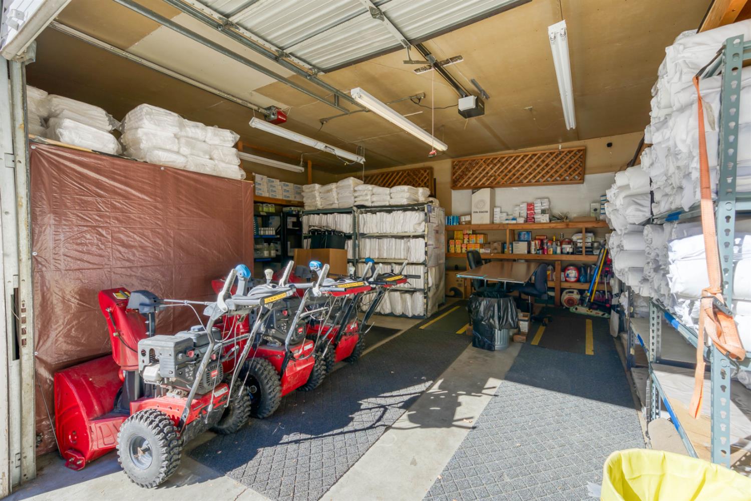 41593 Tollhouse Rd, Shaver Lake, CA 93664