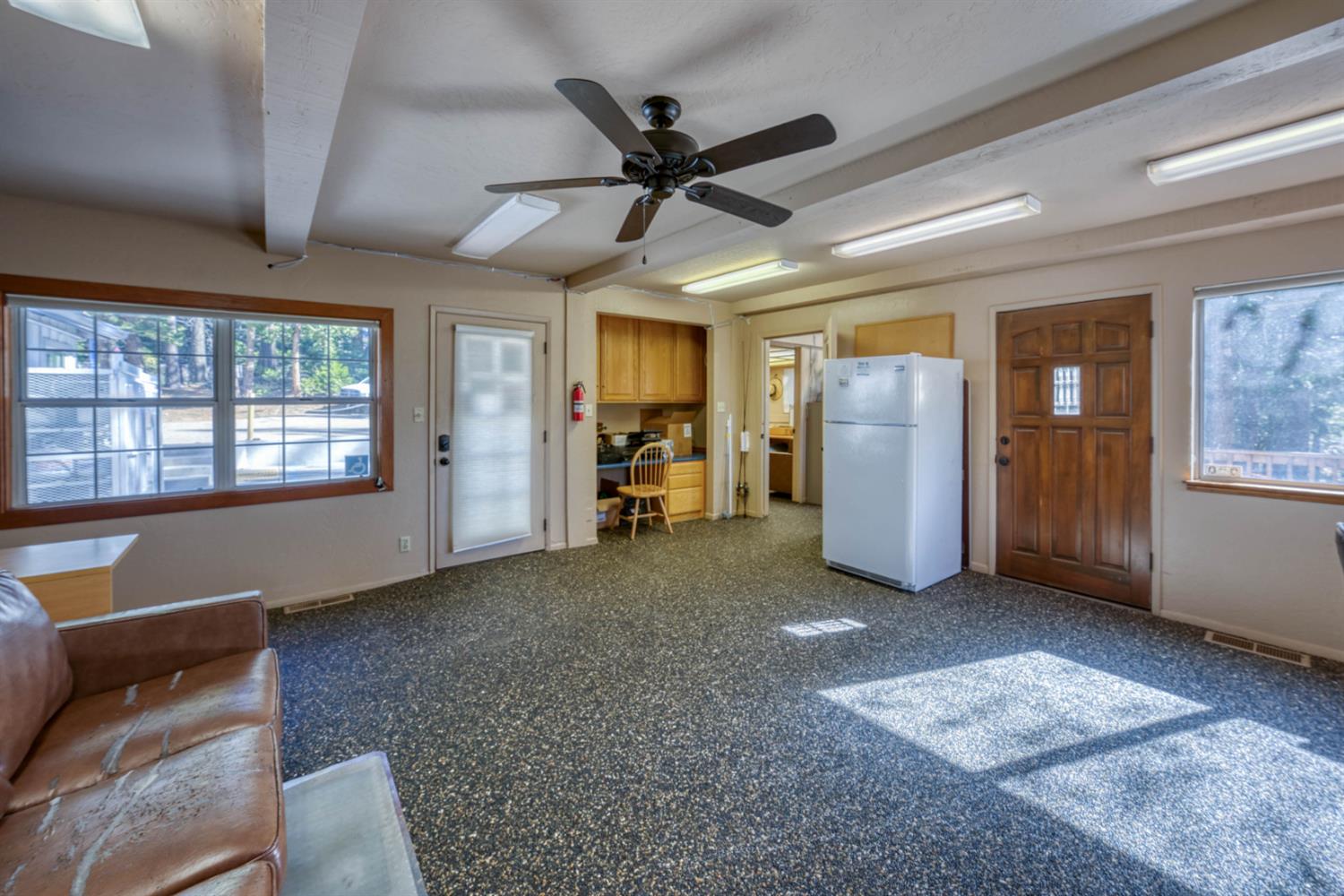 41593 Tollhouse Rd, Shaver Lake, CA 93664