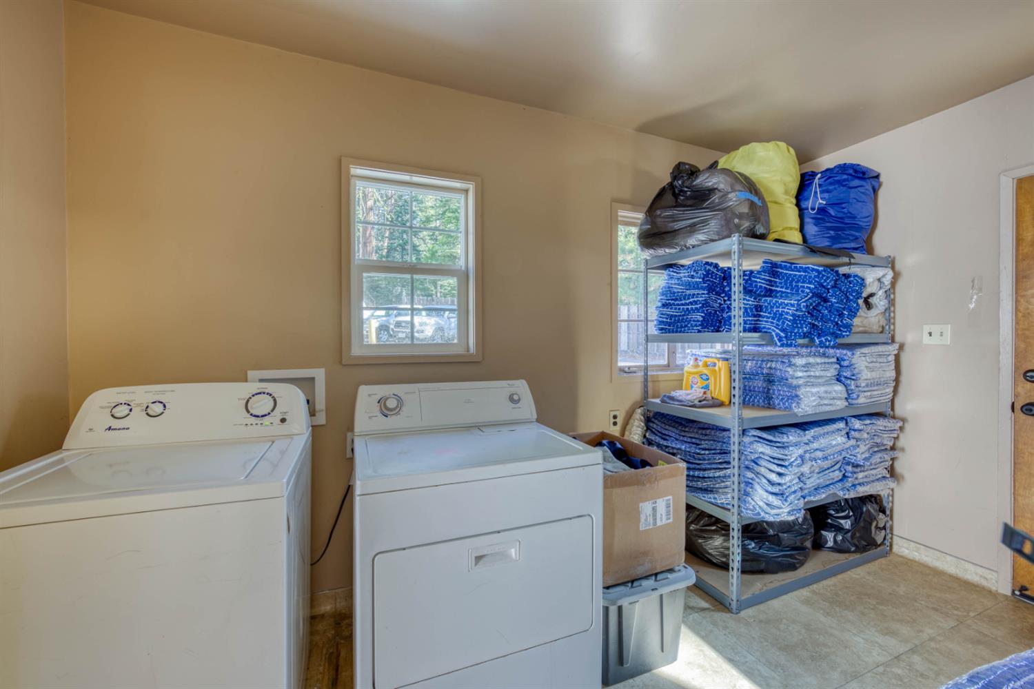 41593 Tollhouse Rd, Shaver Lake, CA 93664